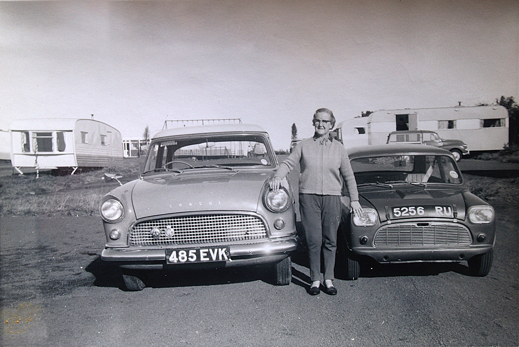 dads mum minis