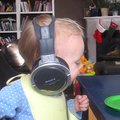 vid_headphones.avi